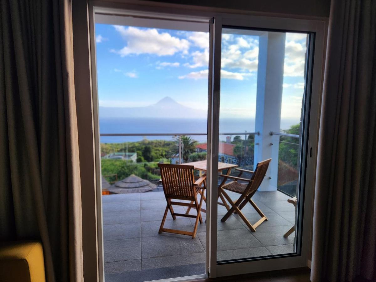 Rosegarden View Villa Велас Екстериор снимка