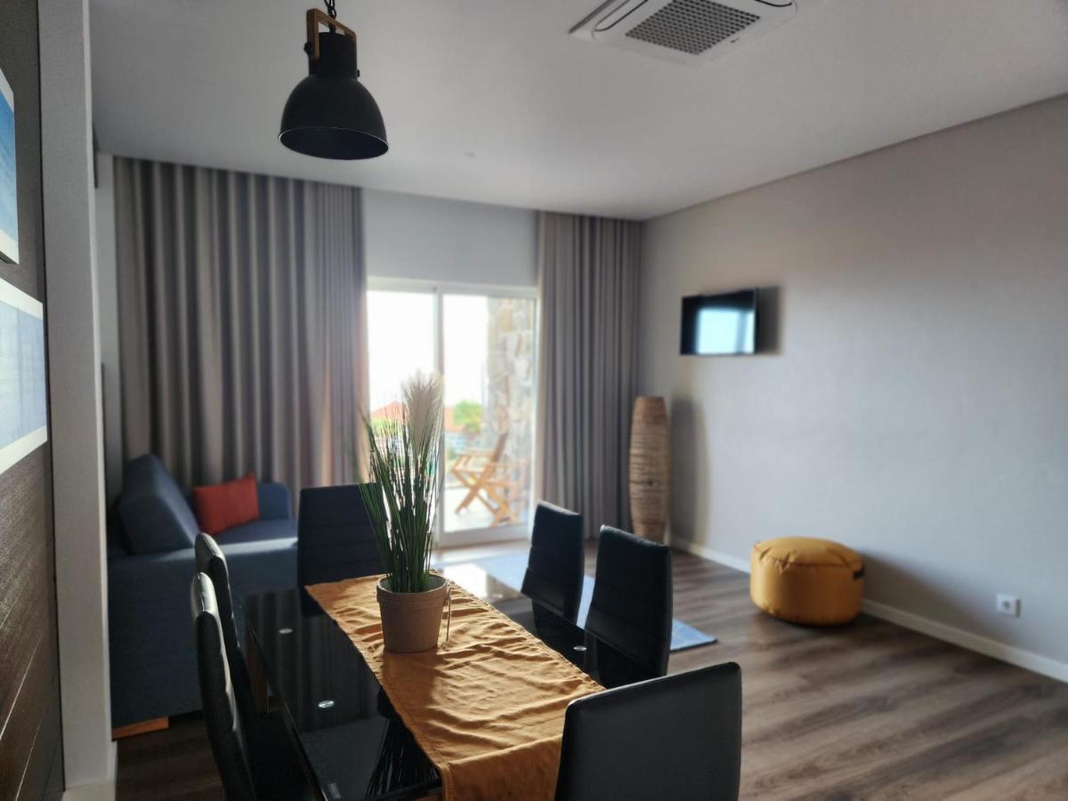 Rosegarden View Villa Велас Екстериор снимка