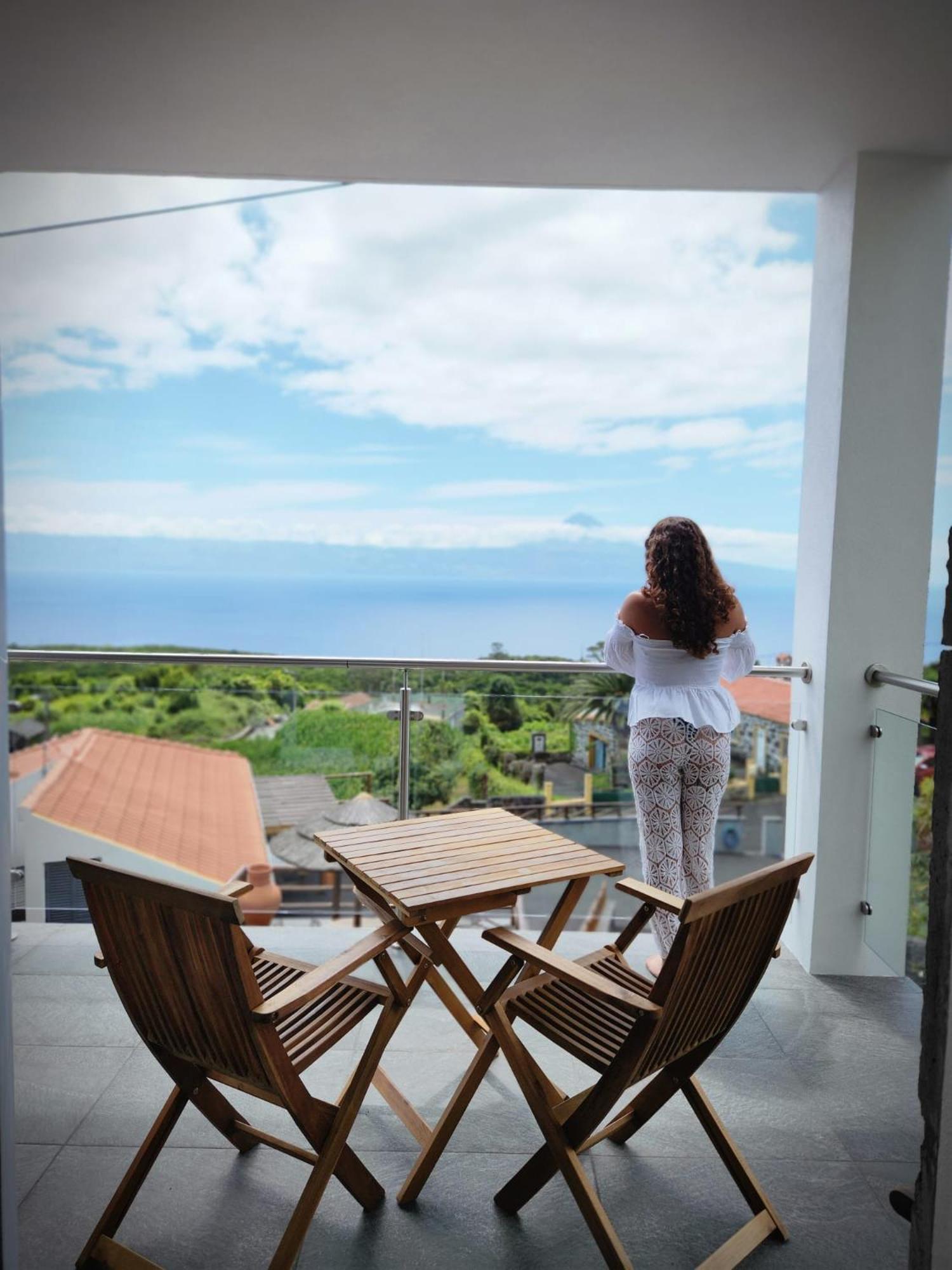 Rosegarden View Villa Велас Екстериор снимка