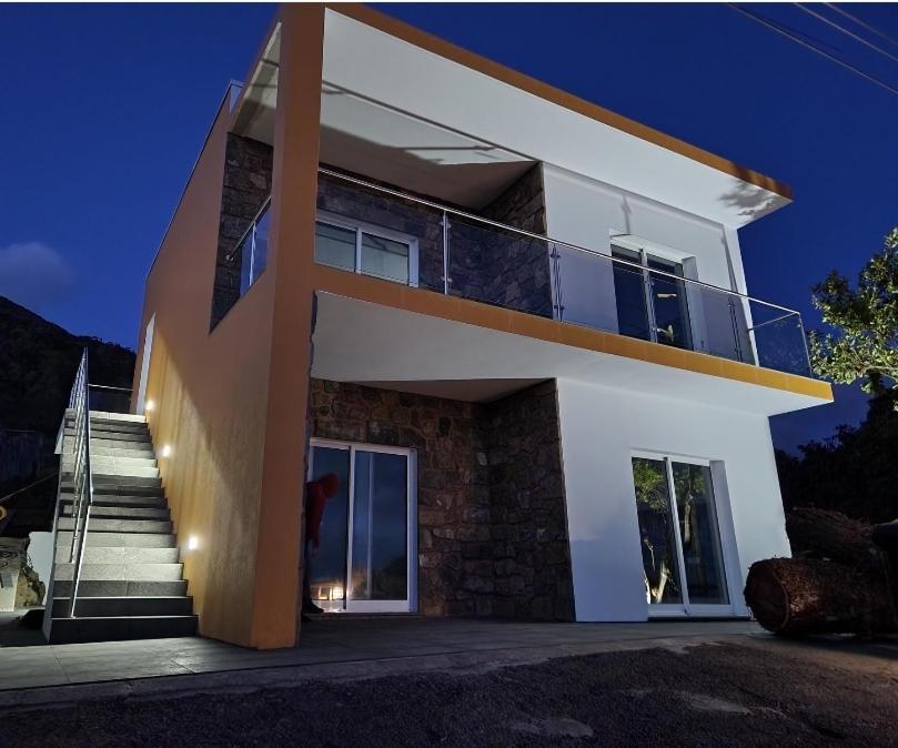Rosegarden View Villa Велас Стая снимка